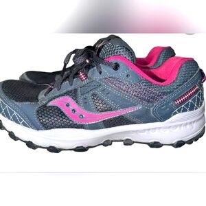 SAUCONY GREY GRID RAPTOR TR 2 RUNNING/TRAIL SHOES- WOMENS 10